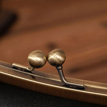 Vintage Kiss-Lock Tasche – Retro Chic Essential